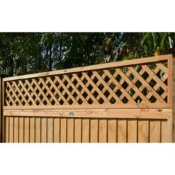 B&M Square Highgrove Trellis 0.32 X 1.8m