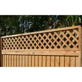 B&M Square Highgrove Trellis 0.32 X 1.8m