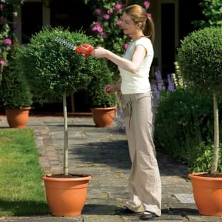 Black & Decker Shrub Shearer - Image 4
