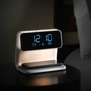 Goodmans Wireless Charging Alarm Clock - Image 3