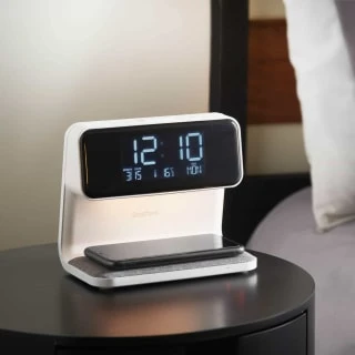Goodmans Wireless Charging Alarm Clock - Image 2