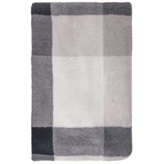 B&M Highland Mono Check Sherpa Doublesided Throw - Image 3