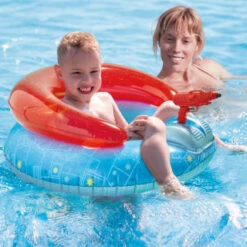 B&M Kids Inflatable Water Shooter Chair