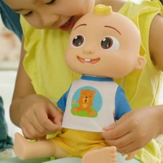 CoComelon Deluxe Interactive JJ Doll - Image 10