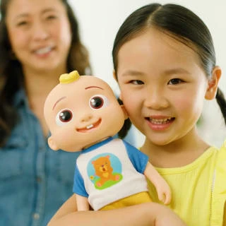 CoComelon Deluxe Interactive JJ Doll - Image 11